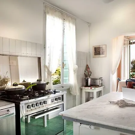 Sleeps 11 Pool Air Con Wifi